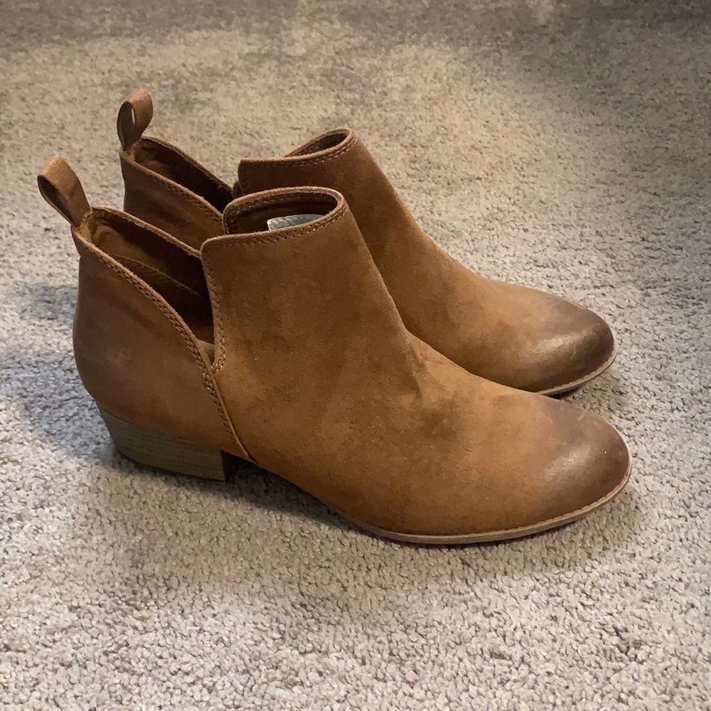 American Eagle Booties